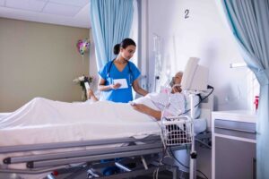 pacu nurse duties roles responsibilities caring for patient